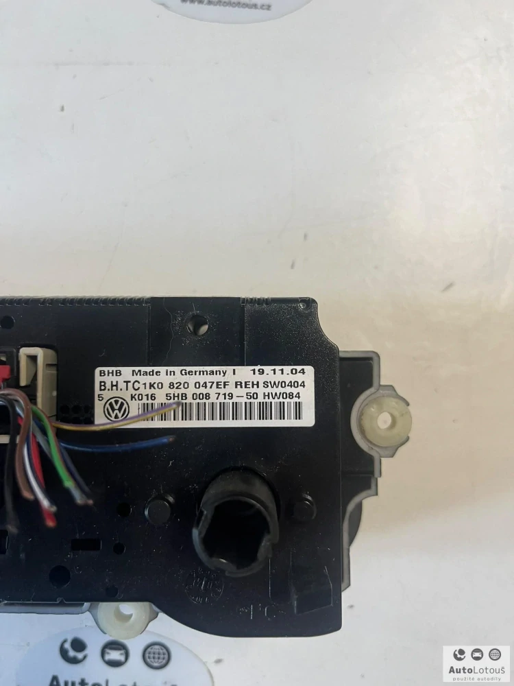 Panel ovládání klimatizace VW Golf 1K0820047EF