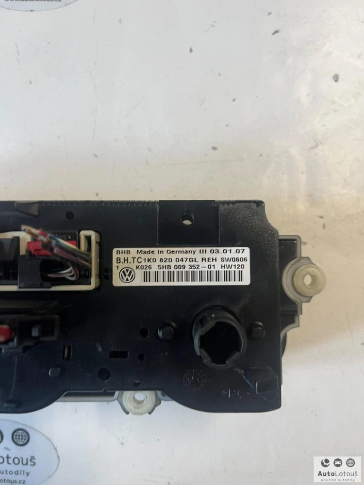 Panel ovládání klimatizace VW 1K0820047GL