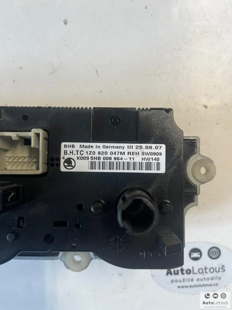 Panel ovládání klimatizace Škoda 1Z0820047M