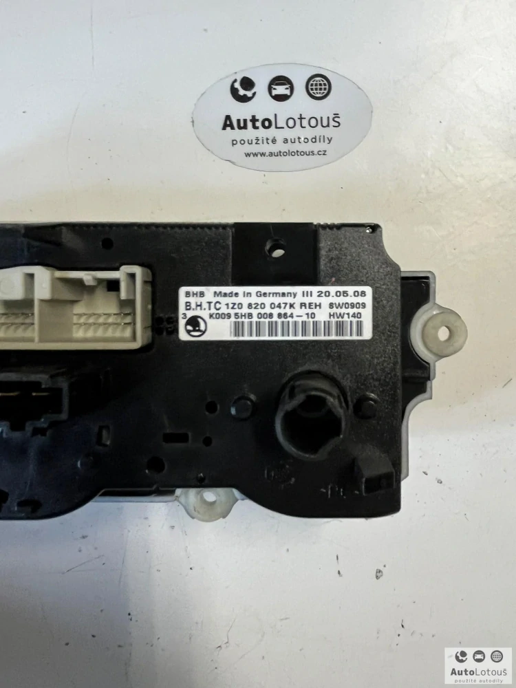 Panel ovládání klimatizace Škoda Octavia II 1Z0820047K