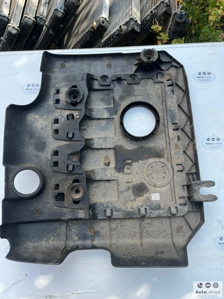 Kryt motoru Škoda 03G103925BG