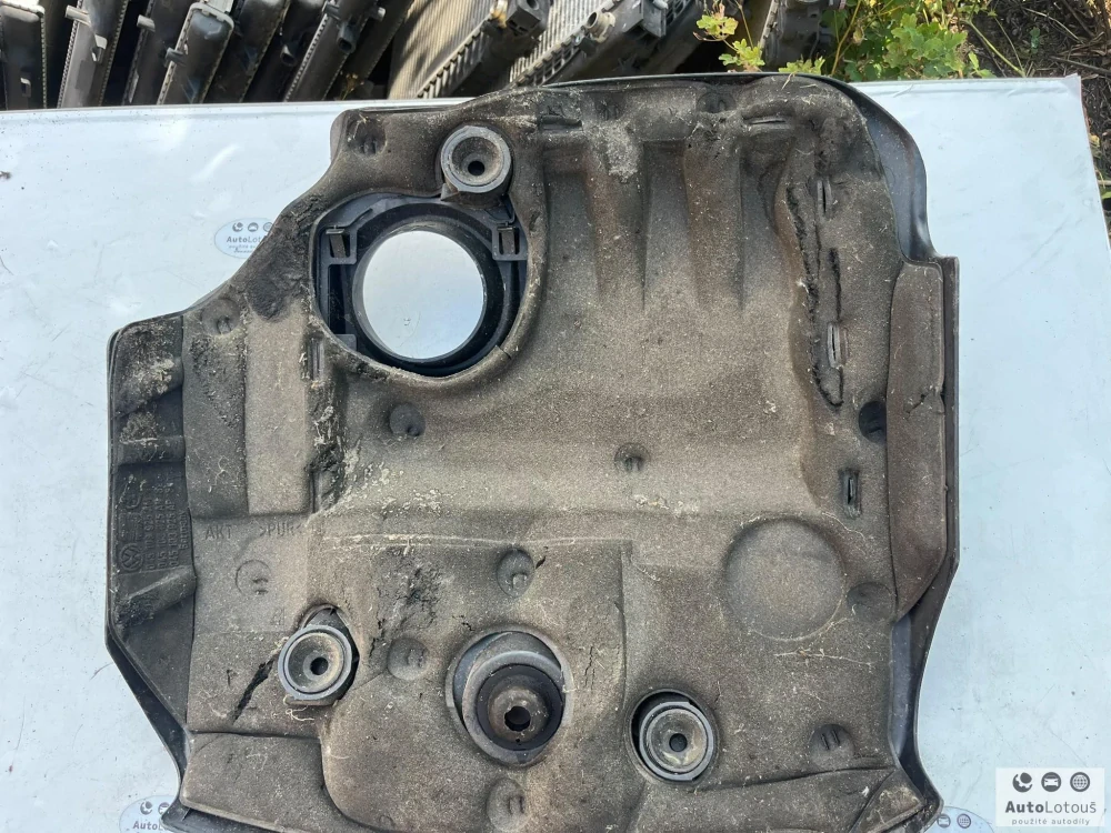 Kryt motoru Škoda 045103925AP