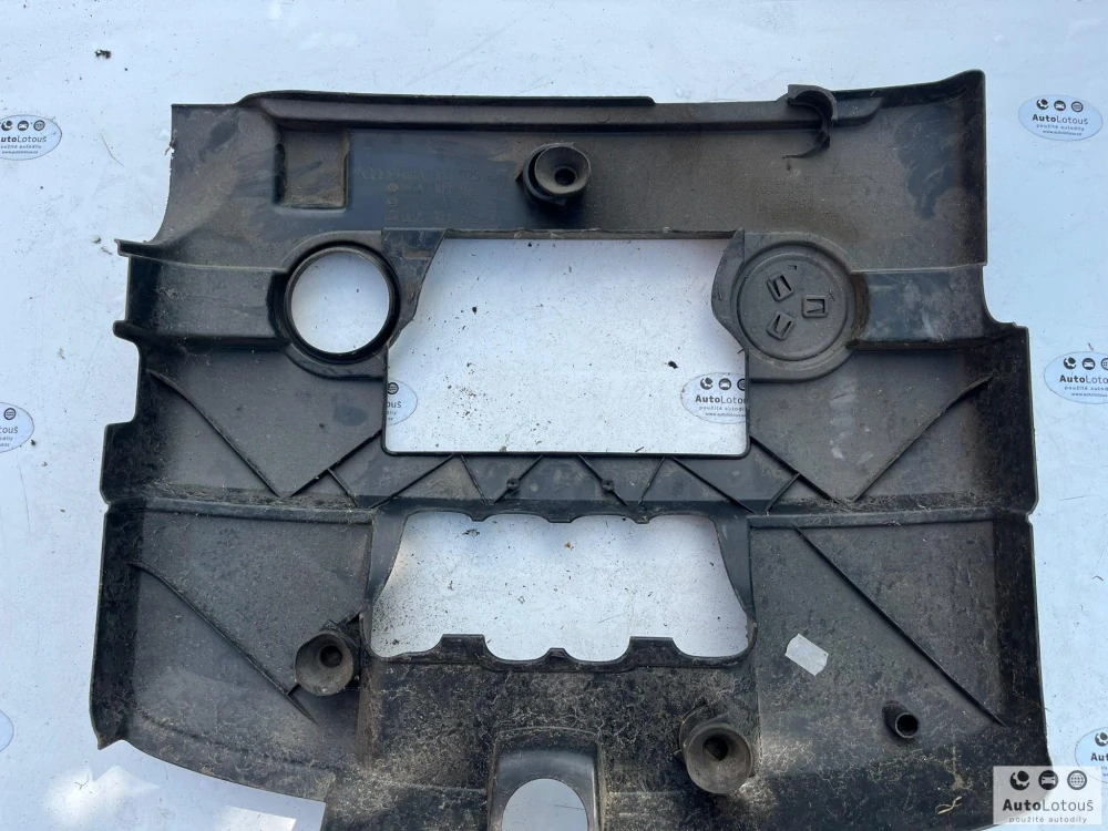 Kryt motoru Škoda 06A103925CF