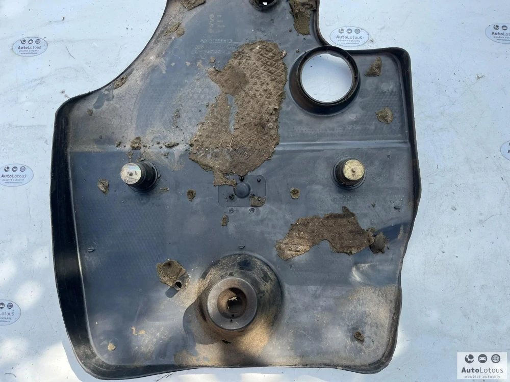 Kryt motoru VW 038103925 EG/G/H/F