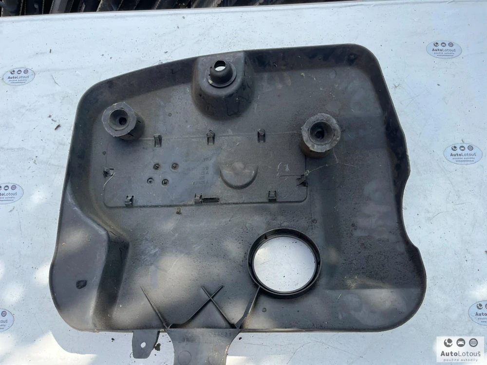 Kryt motoru VW 7M3103925G/M 7M5103925