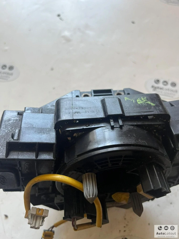 Páčky pod volant Ford 3M5T13N064FE