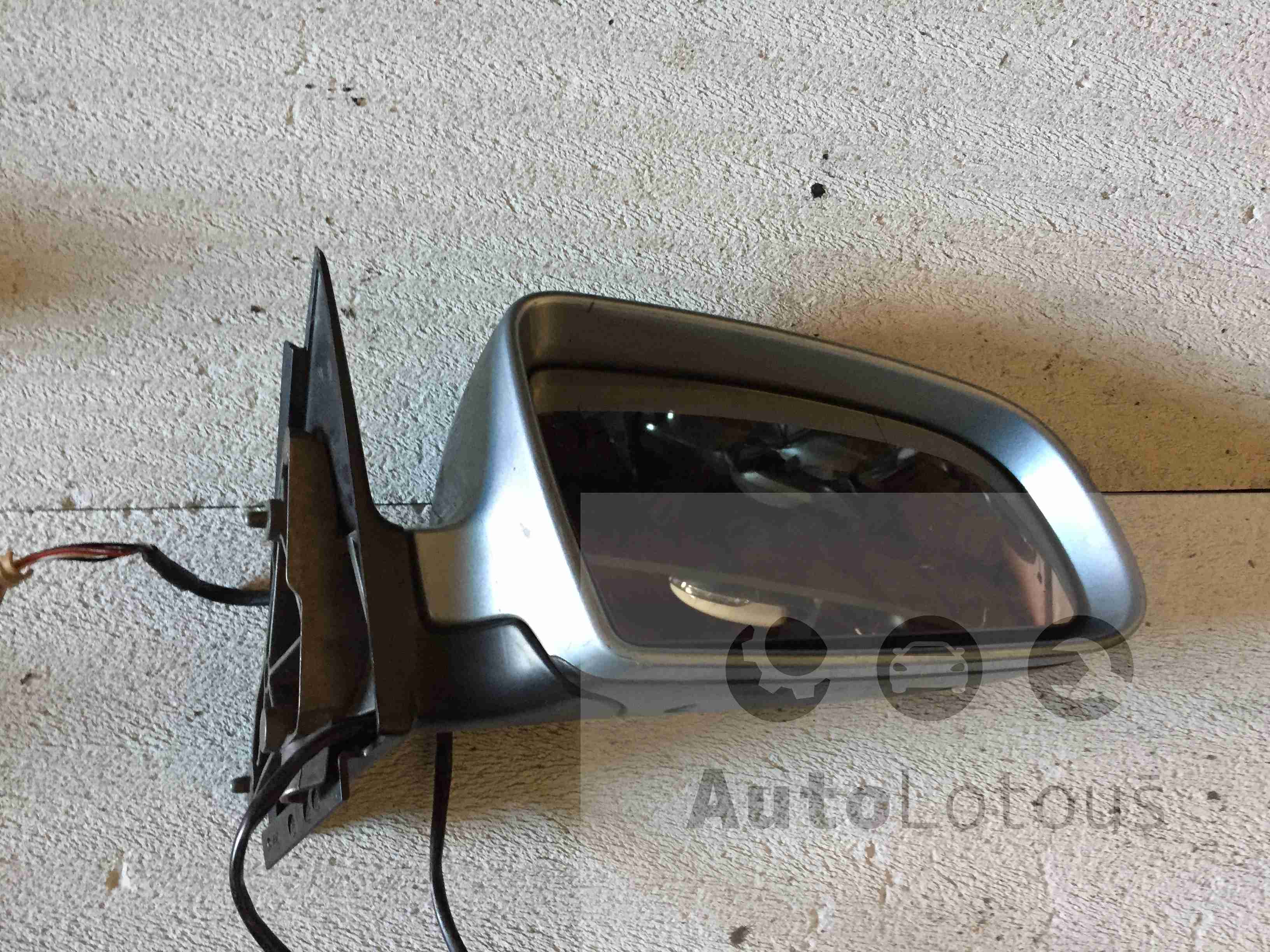 Pravé zrcátko Audi A4 8E B6 Face