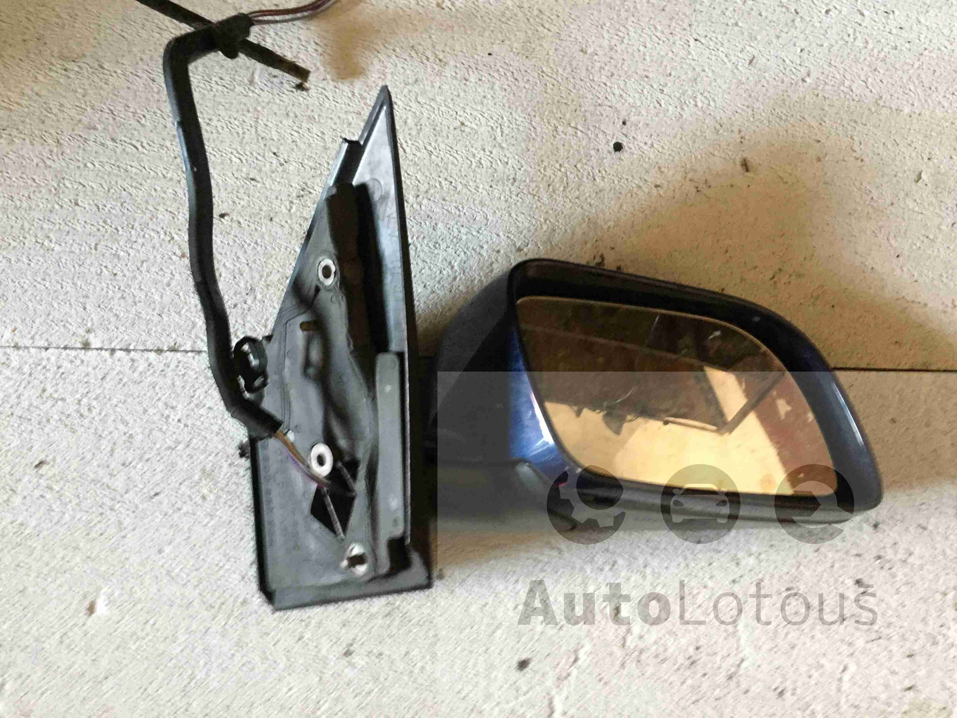 Pravé zrcátko VW Polo 9N