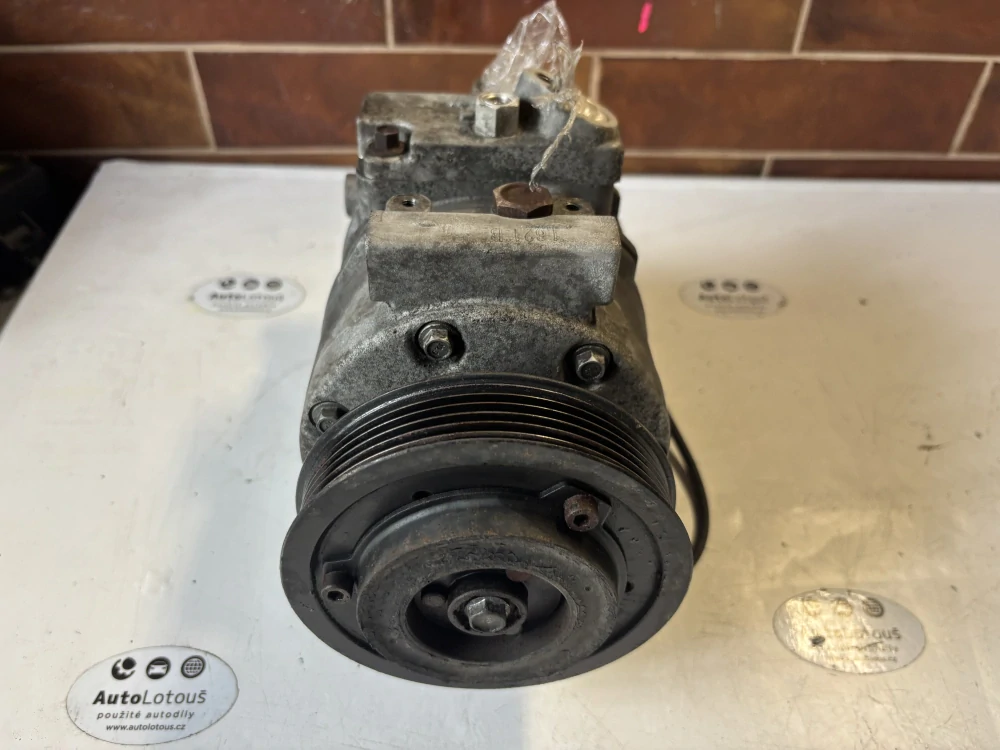 Audi A4 B6 kompresor klimatizace 8E0260805F