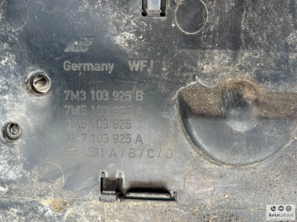 Kryt motoru Seat 7M7103925A 7M3103925B