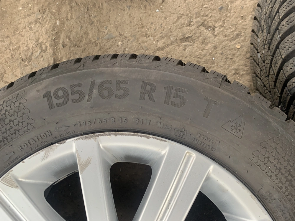 ALU kola vw golf V, 5K0601025J, zimní pneumatiky Continental 195/65 r15