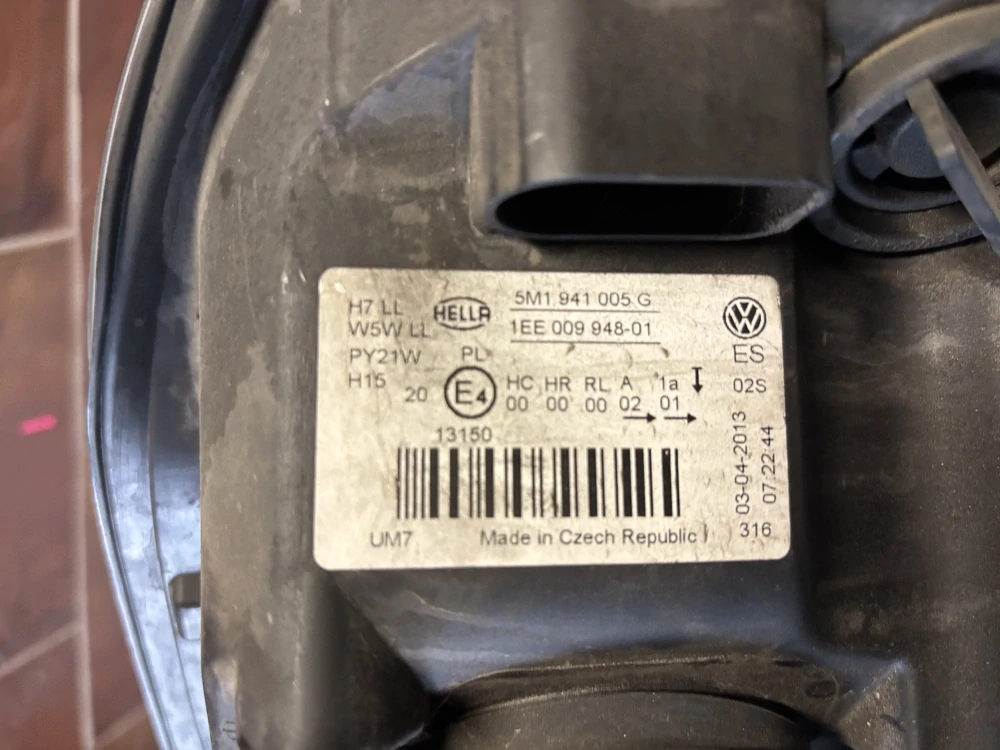 Levý přední světlomet VW Golf Plus 5M Lift 09– 5M1941005G