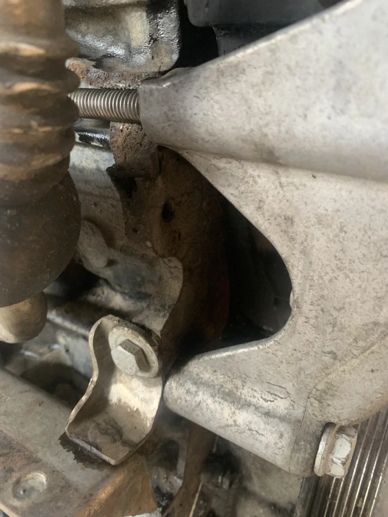 Motor Škoda octavia II 2,0 Tdi. BMM