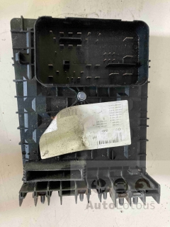 Blok pojistkový pro motorový prostor 1K0937125 1K0 937 125