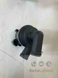 Přídavné vodní čerpadlo Škoda VW 5N0965561A 5N0 965 561 A