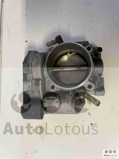 Škrtící klapka VW Passat 3B 1,6i 75kW 06A133062D 06B 133 062 D 