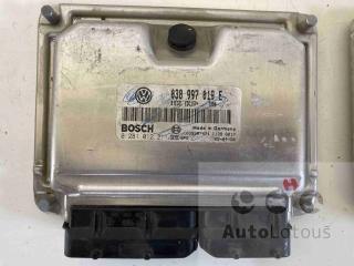 Jednotka motoru 0281012211, 038997019E 038 997 019 E BOSCH EDC 15P
