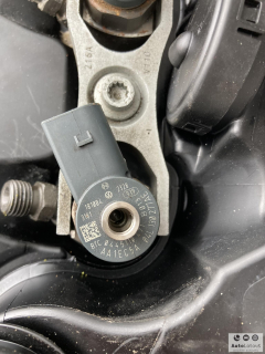 Vstřikovací tryska 2.0TDI Škoda 04L130277AE