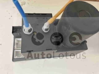 Jednotka kompresor centrálu Audi 8D0862257C 8D0 862 257 C