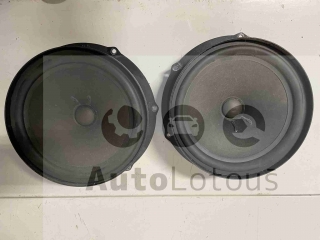 Reproduktor basový 5L0035411A Škoda Octavia II, Yeti