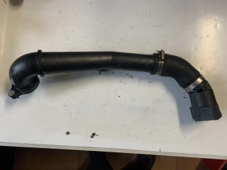 04L145770H, 04L 145 770 H trubka roura vedení vzduchu stlačeného turbo intercooler hadice tlaková VW 1,6 TDI Audi GOLF 7 VII