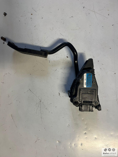 Plynový pedál pro AUTOMAT 7M3723507D