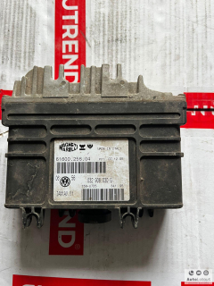 Řídící jednotka motoru VW Golf III 032906030G
