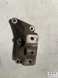 Levá konzola motoru 1J0199117AK