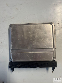 Řídící jednotka motoru VOLVO 08677708A 0281010319