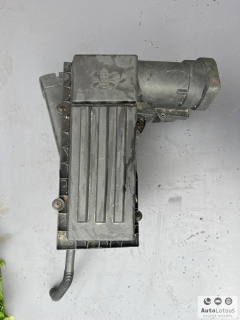 Obal vzduchového filtru VW Passat B6 3C0129607AG