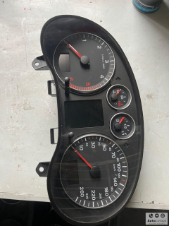 Budíky Audi A3 8P0920930R