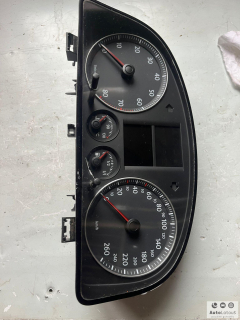 Budíky VW Touran 1T0920850B