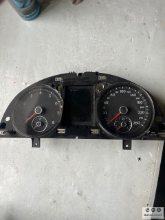 Budíky VW Passat B6 3C0920872H