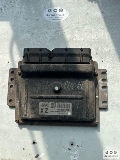 Řídící jednotka motoru Nissan MEC32080