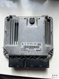 Řídící jednotka motoru Opel Insgnia 5557333000QE