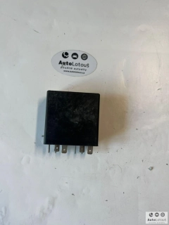 Relé 443907393J