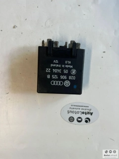 Relé žhavení 028906125B