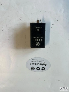 Relé Audi VW 052906069