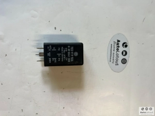 Relé 454 7E0919506