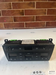 Panel ovládání klimatizace AUDI 4B0820043AR