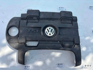 Kryt motoru VW 03C103925AR