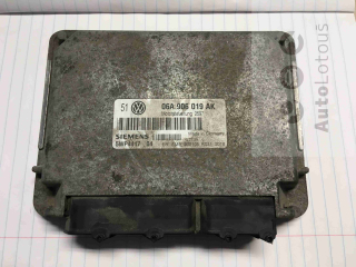Řídící jednotka motoru VW Golf 4 1.6 06A906019AK 06A 906 019 AK