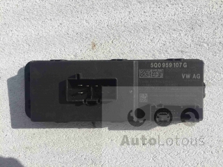 řídící jednotka zadních pátých dveří ŠKODA Superb III 3V0 combi 5Q0959107E 5Q0959107G